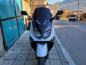 YAMAHA T-MAX →