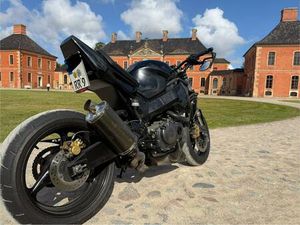 HONDA CBR 900 RR FIREBLADE - STREETFIGHTER UMBAU - TOP ZUSTAND
