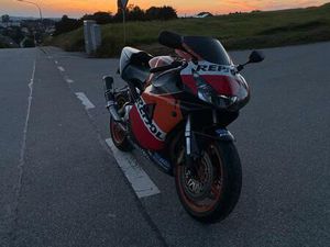 HONDA CBR REPSOL DESIGN, 36.000 KM, LÄUFT EINWANDFREI