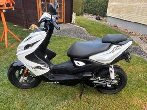 YAMAHA AEROX 2-TAKT - NEUWERTIGER ZUSTAND