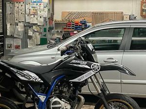 YAMAHA WR 125X SUPERMOTO