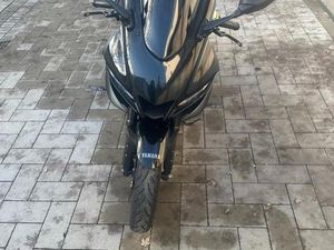 YAMAHA YZF-R3 /EZ 2023