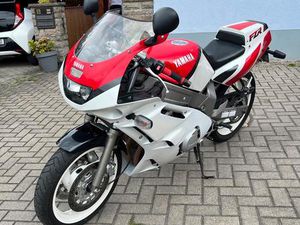 YAMAHA FZR 600 3HE 48PS
