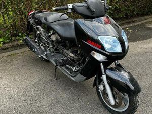 YAMAHA XC 300 2005