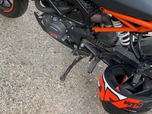 KTM DUKE 125
