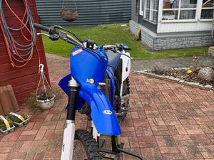 CROSS 450 (YAMAHA YZ 450 F)