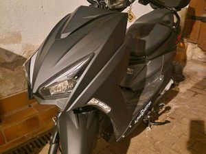 DER ROLLER 50 CC BEFINDET SICH IN GUTE ZUSTAND PROBEFAHRT MÖGL