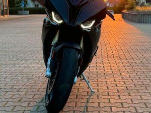 BMW S1000RR 2021 TOP GEPFLEGT, SCHECKHEFTGEPFLEGT