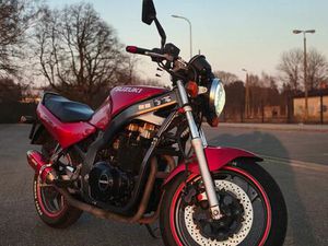 SUZUKI GS