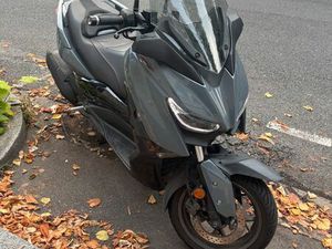 XMAX 125 TECH MAX