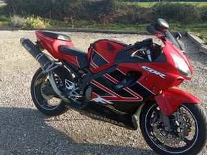 MOTO HONDA CBR 600FS