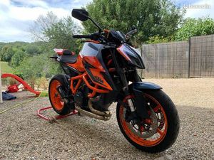 KTM 1290 SUPERDUKE V3