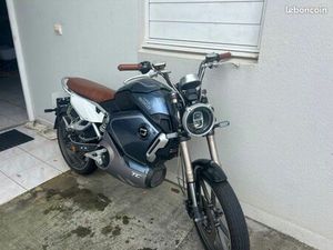 MOTO ÉLECTRIQUE SUPER SOCO