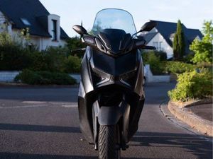 YAMAHA XMAX 125 TECH MAX 2024