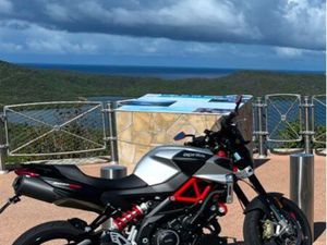 APRILIA SHIVER 900 2018 10400KM