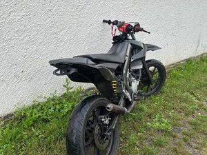 MOTO 50 CC DANS L’ETAT