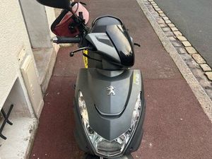 SCOOTER KISBI PEUGEOT