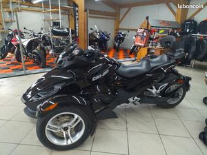 CAN AM SPYDER RS