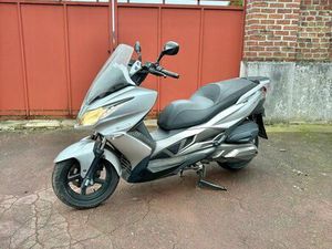 KAWASAKI J300 2016 ABS EN TRÈS BON ÉTAT