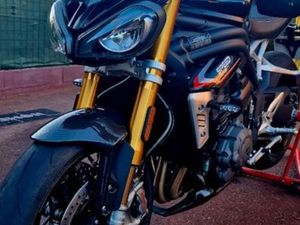 SPEED TRIPLE 1200 RS