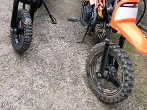 PIWI + DURT + PIÈCES