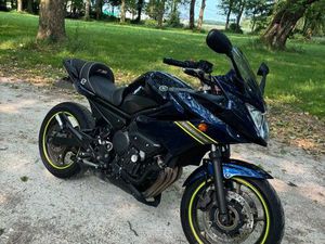 XJ6 MOTO ROUTIÈRE 600M3