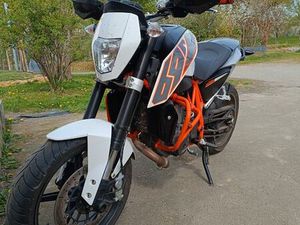 KTM 690