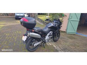 VEND SUZUKI VSTROM 650