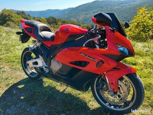 HONDA CBR 1000RR