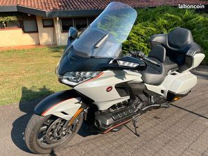 HONDA GOLDWING BAGGER DCT