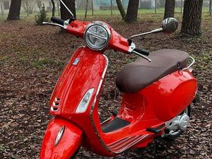 ? VESPA PRIMAVERA 50 – 22/05/2023 – 2 360 KM – PARFAIT ÉTAT