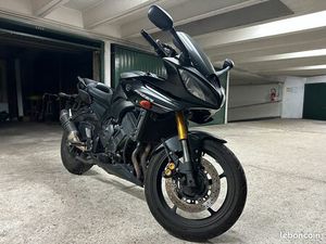 YAMAHA FAZER 800
