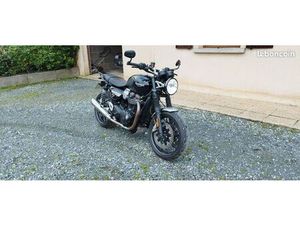 TRIUMPH SPEED TWIN 1200
