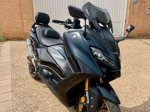 TMAX 560 TECH MAX AKRAPOVIC FULL