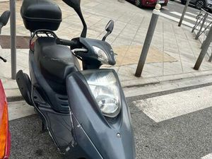 SCOOTER 125 YAMAHA VITY