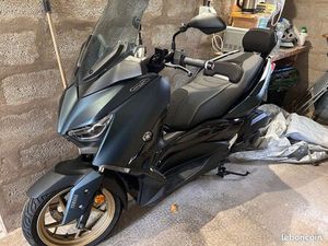 YAMAHA X-MAX TECH MAX