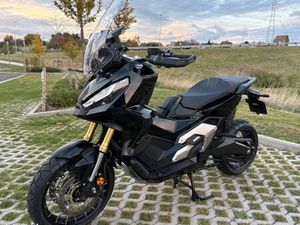 XADV 750 ANNÉES 2021