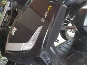 SCOOTER PEUGEOT VIVACITY