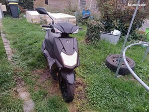 SCOOTER ORBIT 3 NOIR MAT