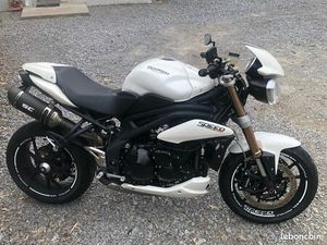 TRIUMPH SPEED TRIPLE