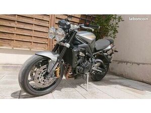 STREET TRIPLE 675 R