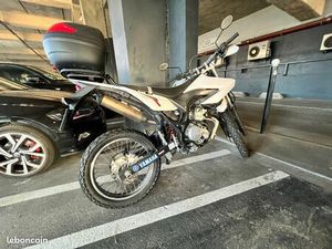 YAMAHA WR125