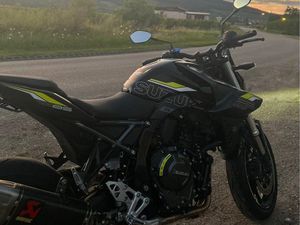 GSX8S