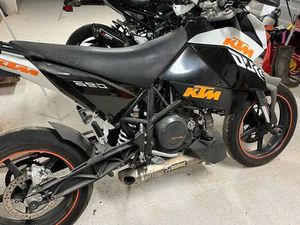 KTM 690 DUKE