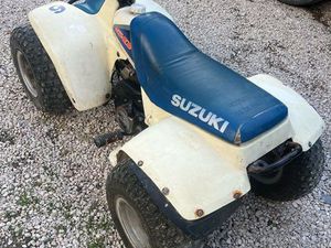 QUAD SUZUKI LT 50
