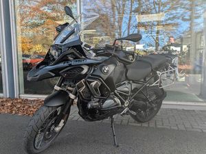 BMW R1250GS ADVENTURE TRIPLEBLACK
