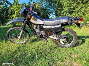 125 HONDA XLR, DE 1983, CT ET CG OK EN TBE