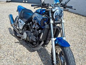YAMAHA VMAX 1200