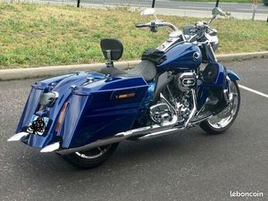 HARLEY DAVIDSON ROAD KING CVO