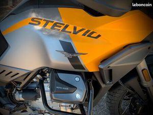 MOTO GUZZI STELVIO